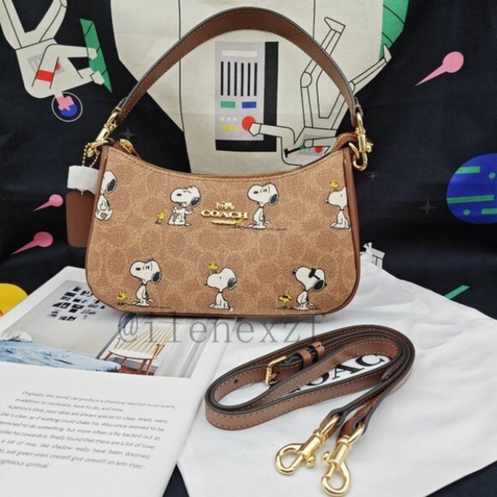Coach Tan Snoopy Print Shoulder Bag - Picture 2 of 6